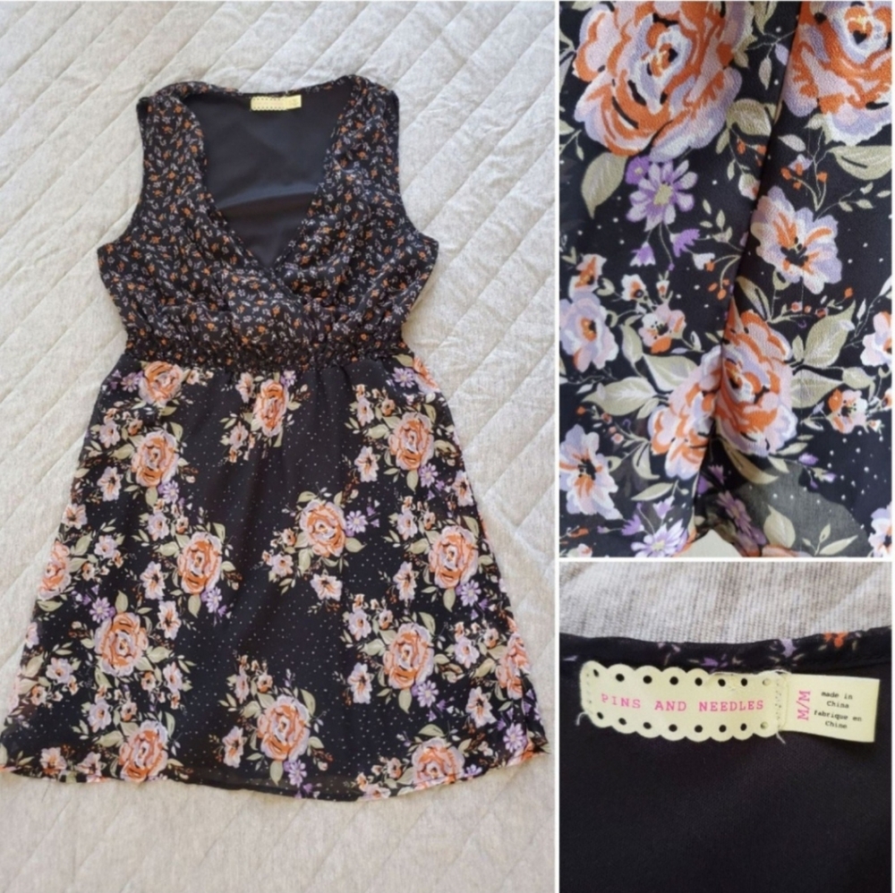 ⭐4/$20 Anthropologie Pins and‎ Needles floral Dress Medium